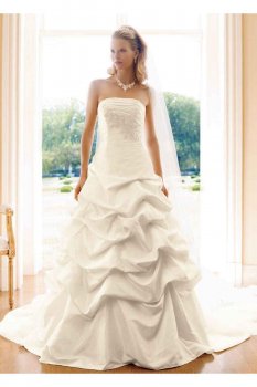 Taffeta Strapless Pick Up Ball Gown with Lace Style OP9102